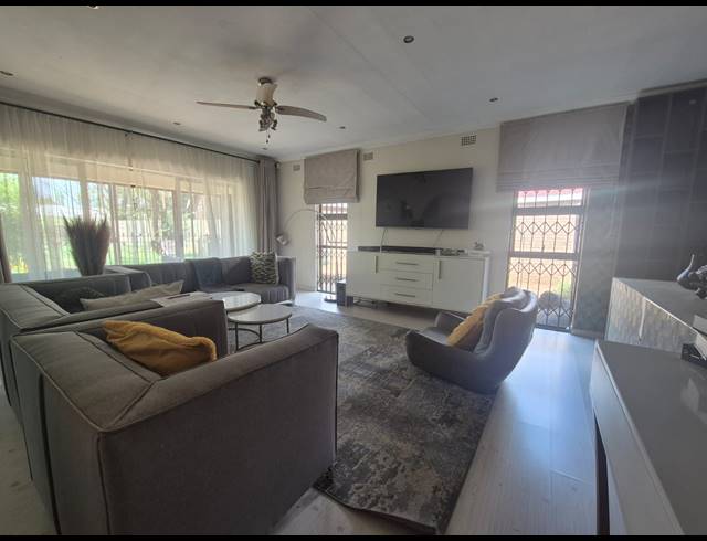 4 BEDROOM HOUSE FOR SALE IN ARCON PARK